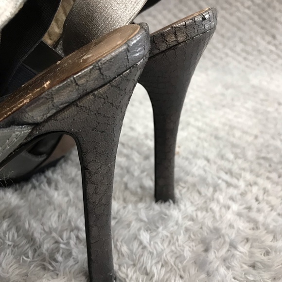 BCBG Gray Snakeskin Stretchy Strap Heels 
5” Heel
Size 7.5 
No Shoebox - Picture 4 of 11
